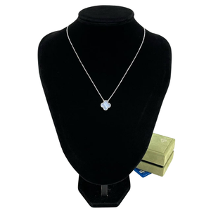 Pre-Owned Van Cleef & Arpels Vintage Alhambra Pendant (Reference: VCARD34900) SZ3062602246352