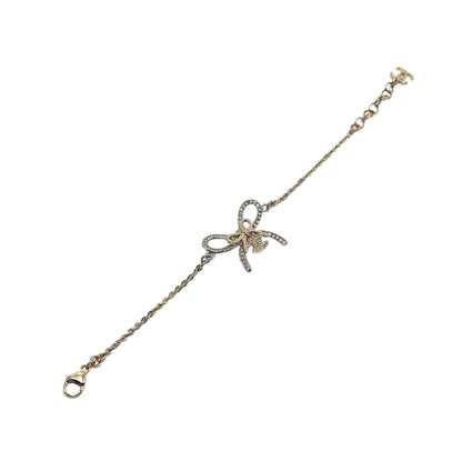 Pre-Owned authentic Chanel Crystal Bow Accent Bracelet from the Fall-Winter 2025/2026 Ready-to-Wear collection SZ3032606112076