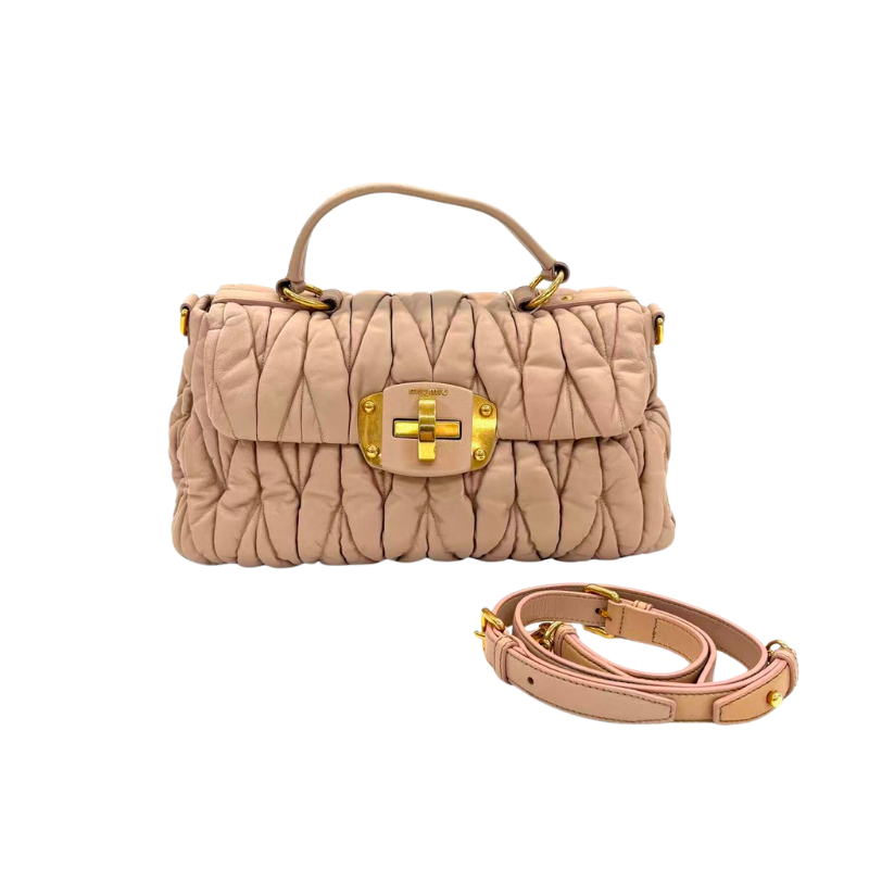 Pre-Owned Miu Miu Cloquet / Matelassé Pleated Lambskin Handbag N23924008