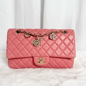Pre-Owned Chanel Valentine Charm Classic Flap Medium Pink Lambskin /N25209175