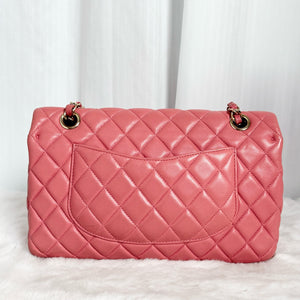 Pre-Owned Chanel Valentine Charm Classic Flap Medium Pink Lambskin /N25209175