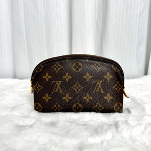 Pre-Owned Louis Vuitton Monogram Canvas Cosmetic Pouch (2003) /N25208649
