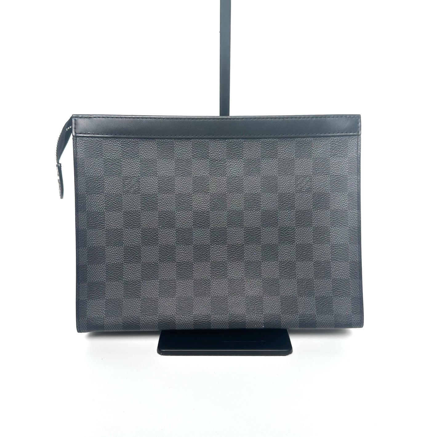 ✨Pre-Owned LV Damier Graphite Pochette Voyage MM 🖤 | 26.5cm | Microchip Version | N24849732