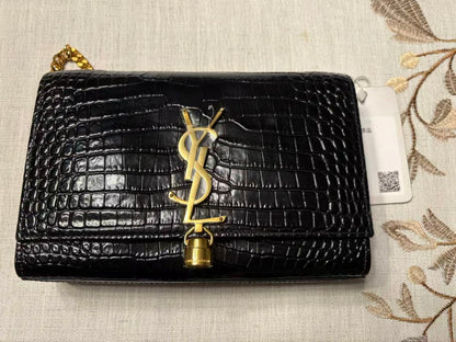 Pre-Owned Saint Laurent Medium Chain Shoulder/Crossbody Bag N24472368