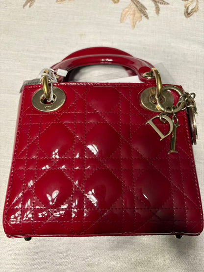 Pre-Owned Dior Lady Dior Red Patent Leather Cannage Bag N24472427