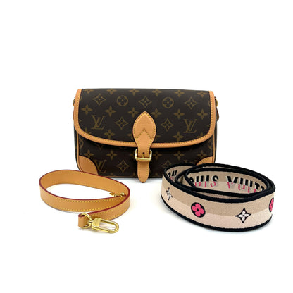 Pre-Owned LV Diane Monogram Baguette | Microchip Version | Incl. 2 Straps N24877867