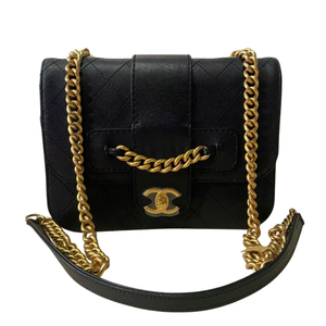 Pre-Owned Chanel 2018 Front Chain Flap Bag N19975655