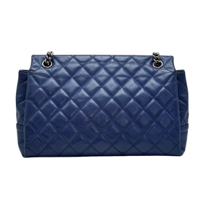 Pre-Owned  CHANEL Blue Quilted Chain Flap Bag, often part of the "In The Business" or "Stitched Covered CC" collections SZ604251030348