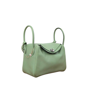 Pre-Owned Hermès Lindy 26 Handbag in a light/avocado green shade SZ3022607204189