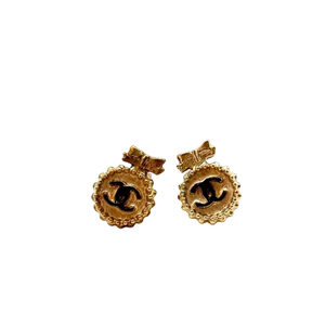 Pre-Owned Chanel "Coco Mark" Stud Earrings SZ3032602081562