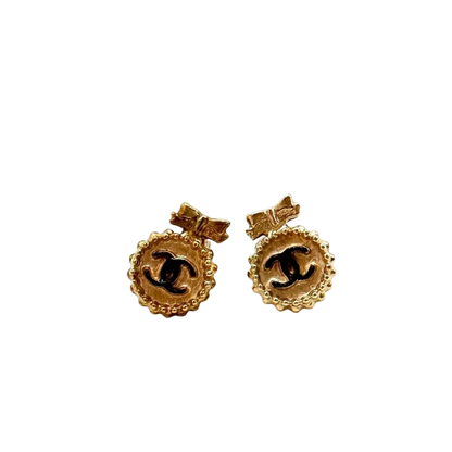 Pre-Owned Chanel "Coco Mark" Stud Earrings SZ3032602081562