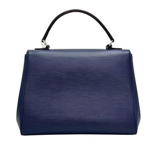 Pre-Owned Louis Vuitton bag is the Cluny MM (Medium Model) SZ3032607010001