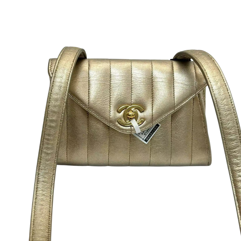 Pre-Owned Chanel Mini Vertical Quilt Envelope Flap Bag N23409982