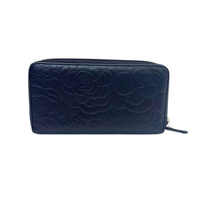 Pre-Owned Chanel Camellia Black Lambskin Long Zip-Around Wallet N23913136