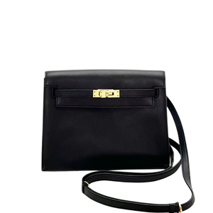 Pre-Owned Hermès Kelly Danse styled as a crossbody, shoulder bag, clutch, or waist bag SZ3062607244929