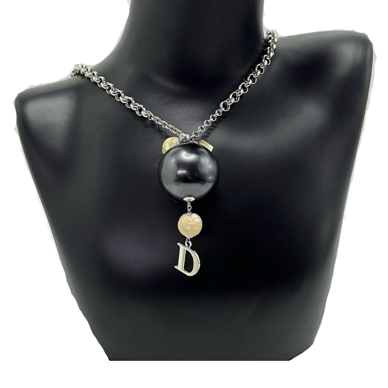 Pre-Owned DIOR Pearl Mosaic Mother-of-Pearl Pendant Necklace SZ3032511273651