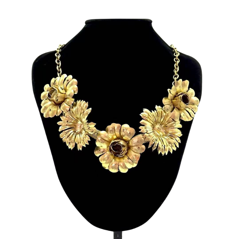 Pre-Owned Gucci Floral statement necklace SZ3022603081342