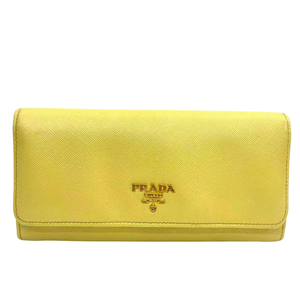 Pre-Owned Prada long flap wallet is crafted from Saffiano leather N23571880