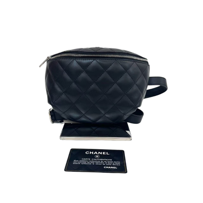 Pre-Owned Chanel 2021 Black Quilted Lambskin Waist / Belt Bag from the Uniform Collection N23840170