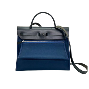 Pre-Owned Hermès Herbag 31, often referred to as the "Zip 31" SZ3022607040727