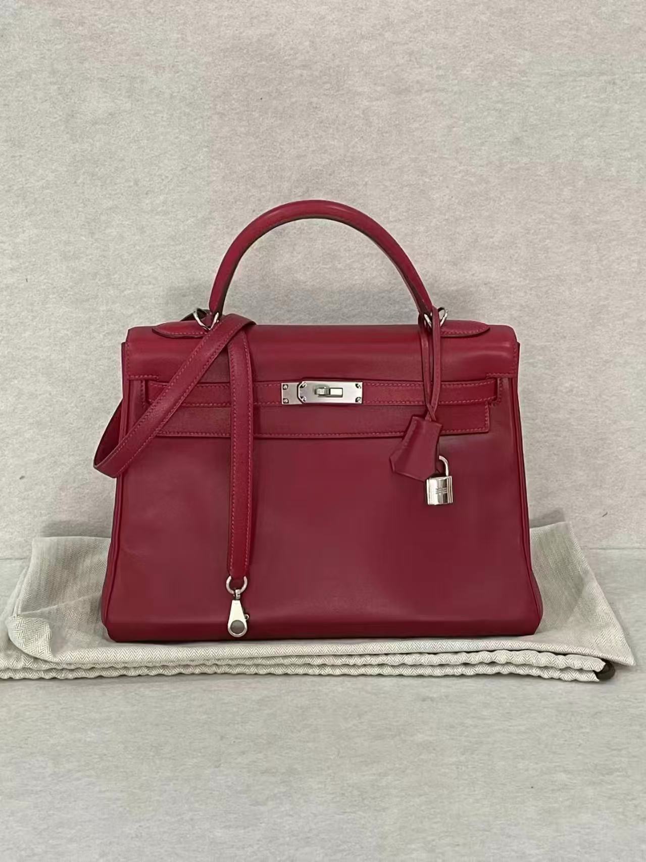 Pre-Owned Hermès Kelly 32 — Jewel Red with Silver Hardware