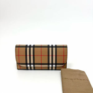 Pre-Owned Burberry Classic Vintage Check Long Flap Wallet