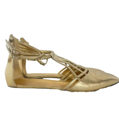 Pre-Owned Chanel Gold Cutout Flat Sandals wwl21021243