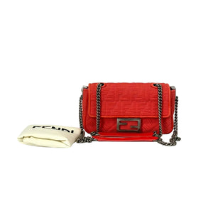 Pre-Owned Fendi Medium Baguette Bag Year 2019 N22513406