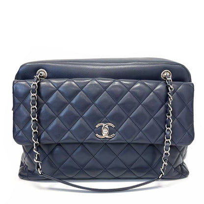 Pre-Owned Chanel Classic Flap Bag Model 2018 Color Blue N22216544