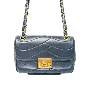 Pre-Owned Chanel Pagoda Flap Bag Size Mini N21553002