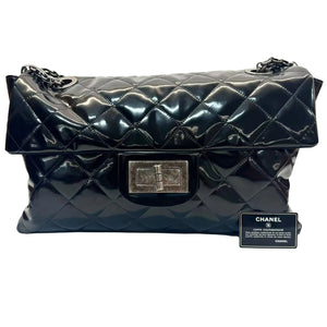 Pre-Owned Chanel 2.55 Reissue Flap Bag Size Medium N23110062