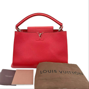 Pre-Owned Louis Vuitton Capucines MM N23302301