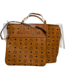 Pre-Owned MCM Liz Reversible Shopper in Medium Size
