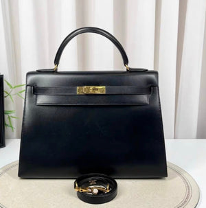 Hermès Kelly 32, Circle X Stamp, Black Box Leather with Gold Hardware (N23430159)