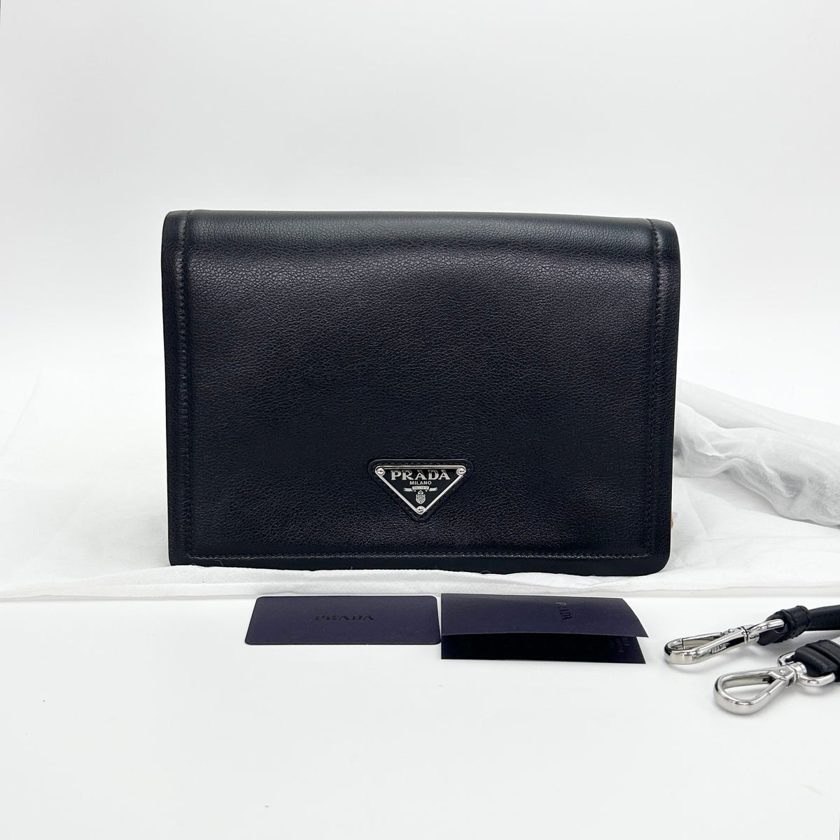 Pre-Owned Prada Leather Messenger Bag Black