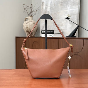 Pre-Owned LOEWE Hammock Hobo Bag Tan Mini
