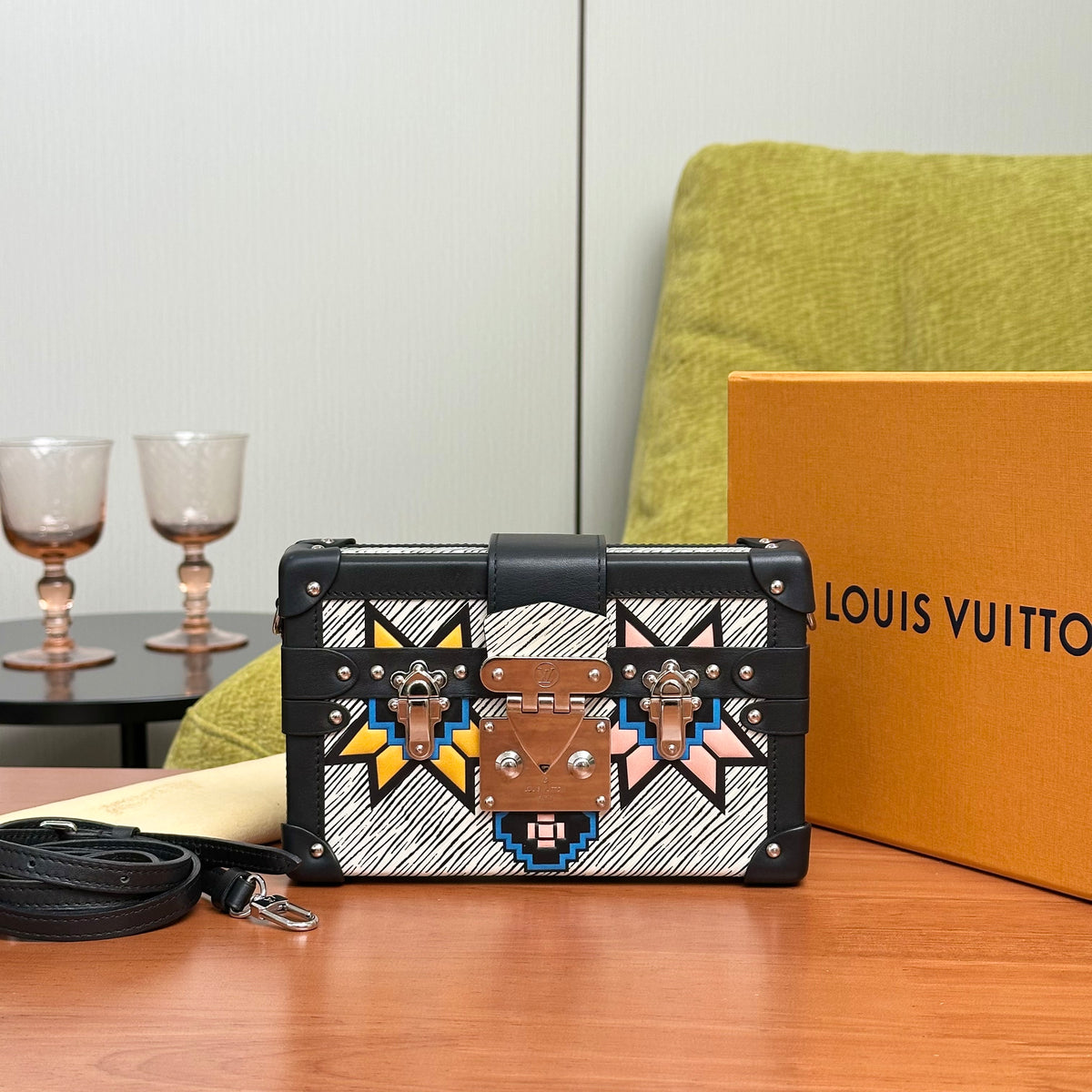 Pre-Owned Louis Vuitton Petite Malle Bag Silver Hardware Multi-Color