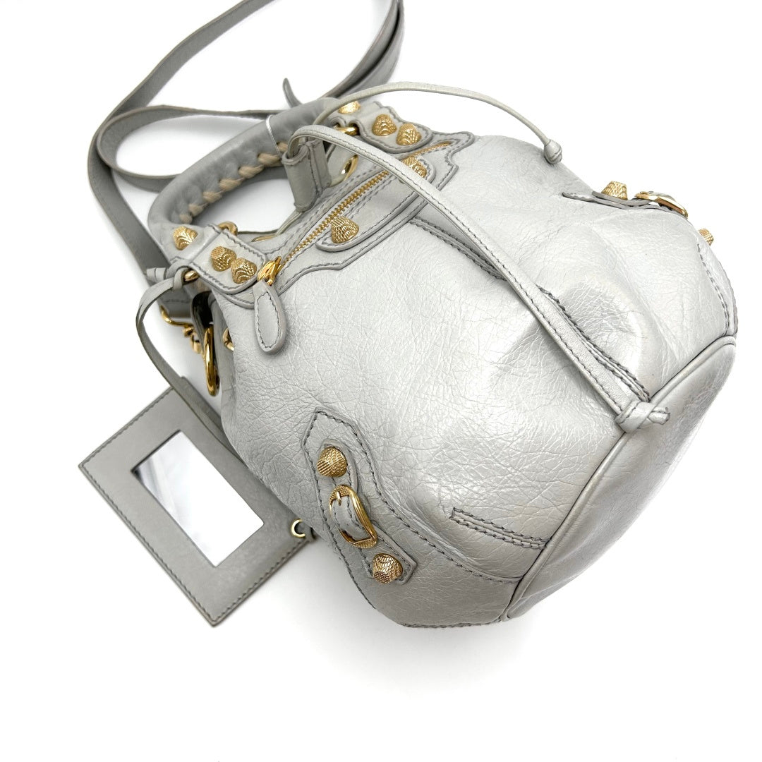 Pre-Owned BALENCIAGA Pompon Bucket Bag Grey Distressed Leather | Gold Studs | Crossbody