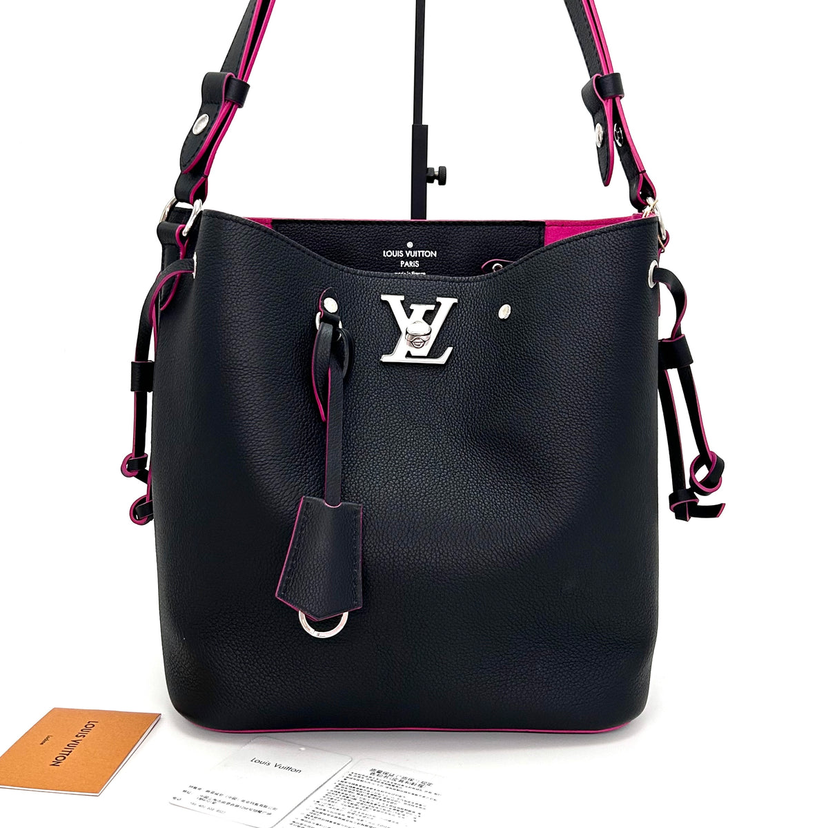 Pre-Owned Louis Vuitton Lockme Bucket Bag Black & Fuchsia