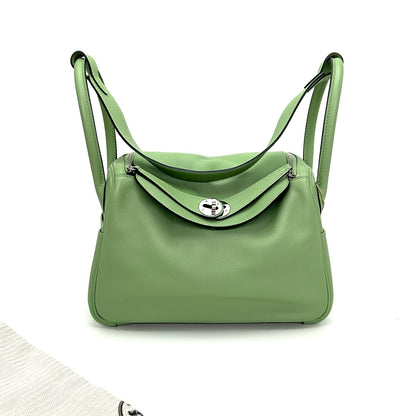 ✨Pre-Owned HERMÈS Lindy 26 Vert Criquet Evercolor Palladium Hardware 🍐 | Z Stamp | 98% New 💫