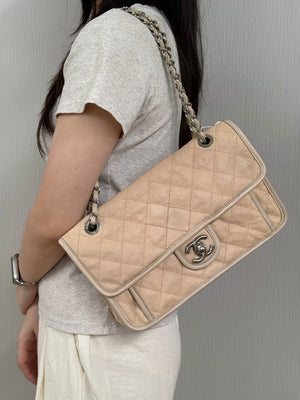 ✨Pre-Owned CHANEL Seasonal Beige Caviar Flap Bag 🤍 | Quilted Leather | Silver Hardware | 15724816 💫