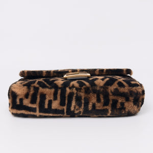 Pre-Owned Fendi Baguette Bag Medium Shearling