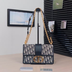 Pre-Owned Dior 30 Montaigne Medium Bag Blue Oblique Canvas with Gold Hardware