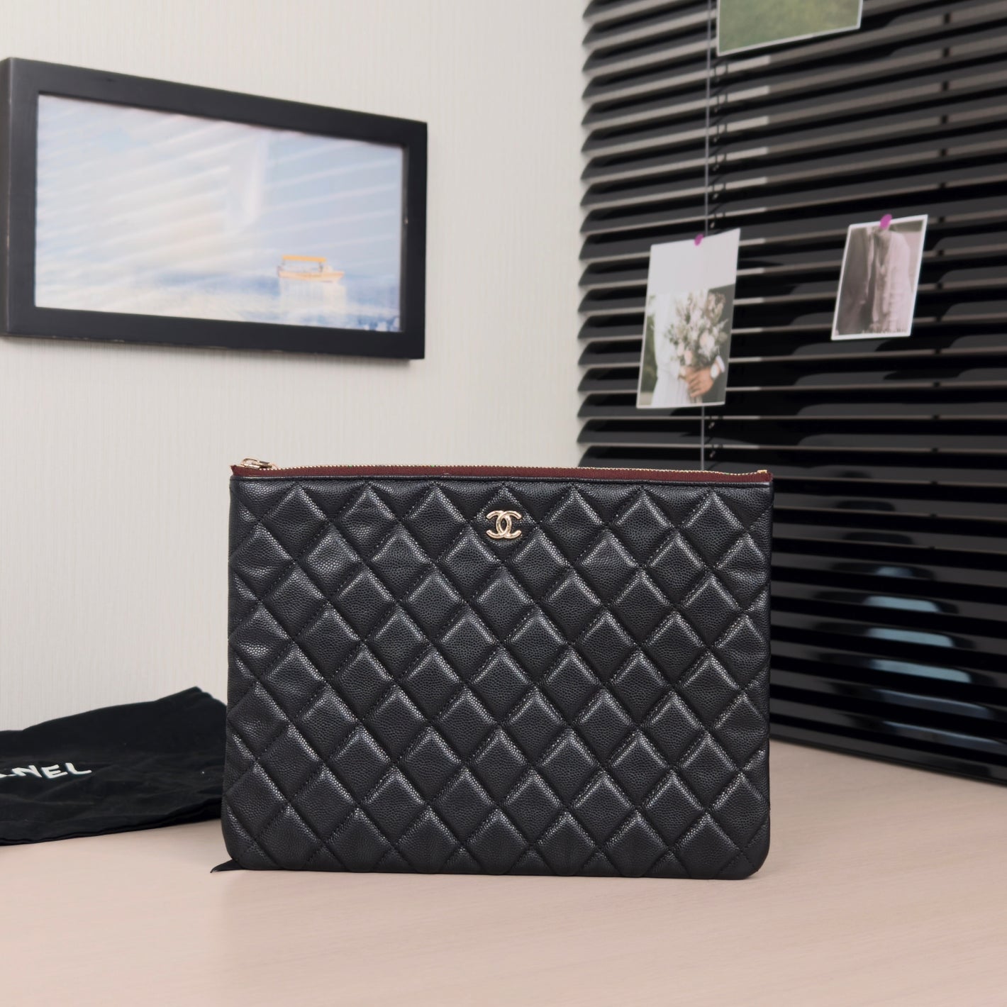 Pre-Owned Chanel Classic Clutch Bag Black Caviar with Gold Hardware