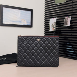 Pre-Owned Chanel Classic Clutch Bag Black Caviar with Gold Hardware