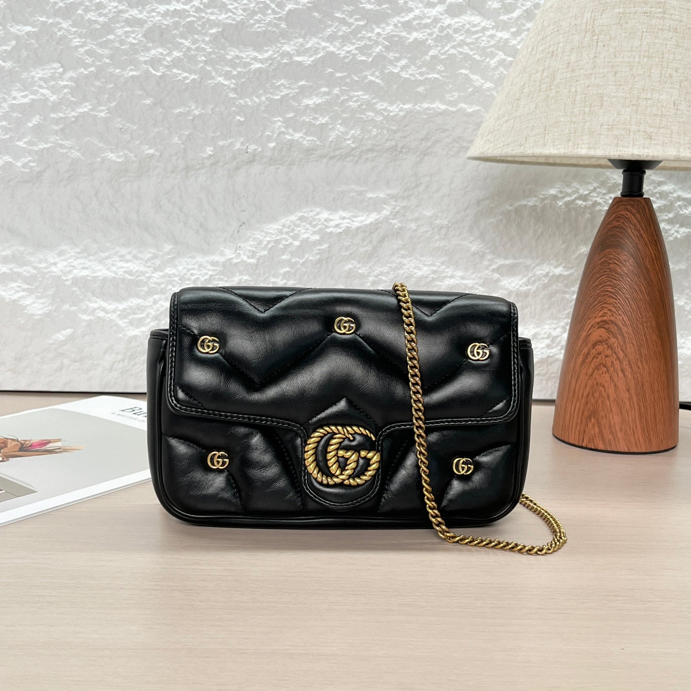 Pre-Owned Gucci GG Marmont 22 Bag Black with Gold Hardware