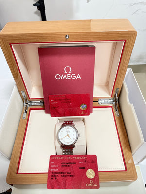 Pre-Owned Omega De Ville 424.10.40.20.02.002 39.5mm Automatic