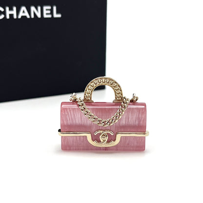 Pre-Owned Chanel 25B Pink Resin Mini Bag Brooch