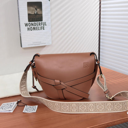 Pre-Owned LOEWE Gate Bag Brown with Gold Hardware