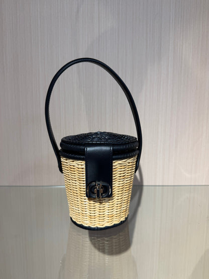 Pre-Owned Dior Woven Bucket Bag Beige
